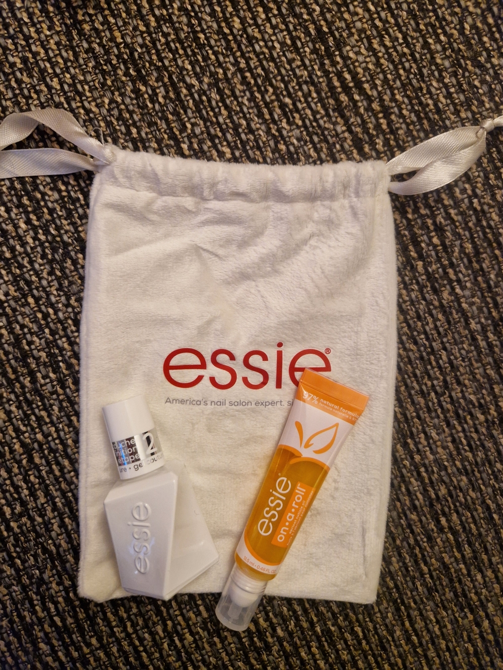 Essie On-a-Roll Cuticle Treatment & Top Coat - Picture 2 of 3